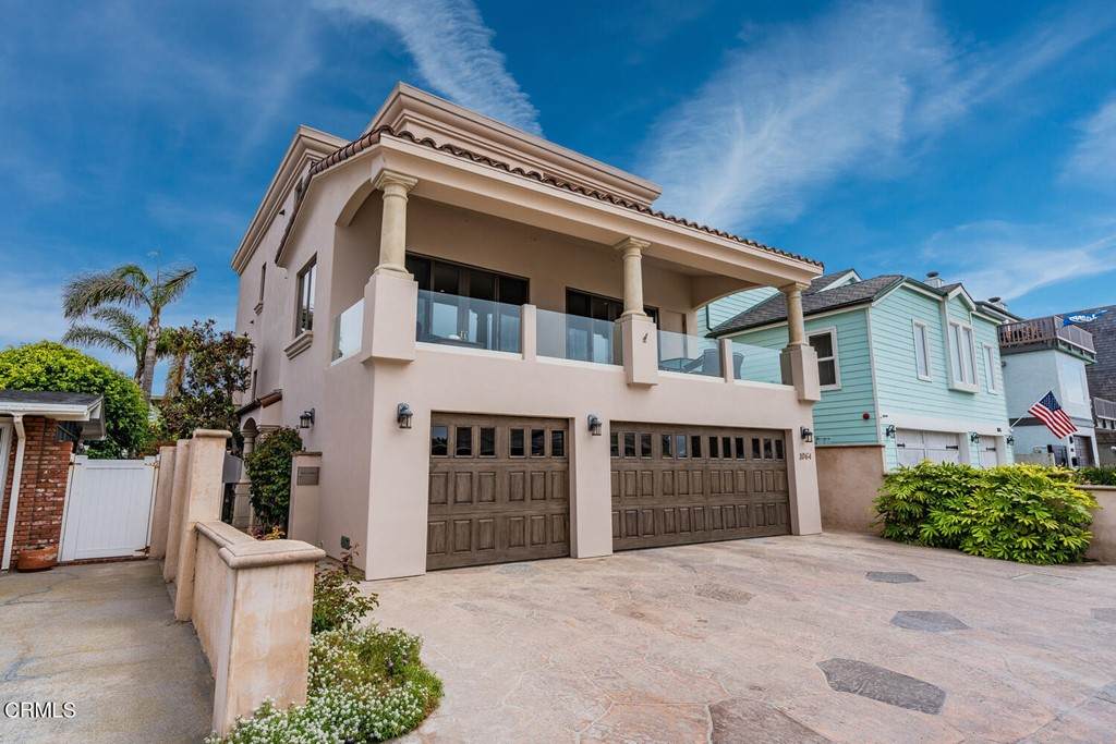 1064 Driftwood Lane - Photo 1