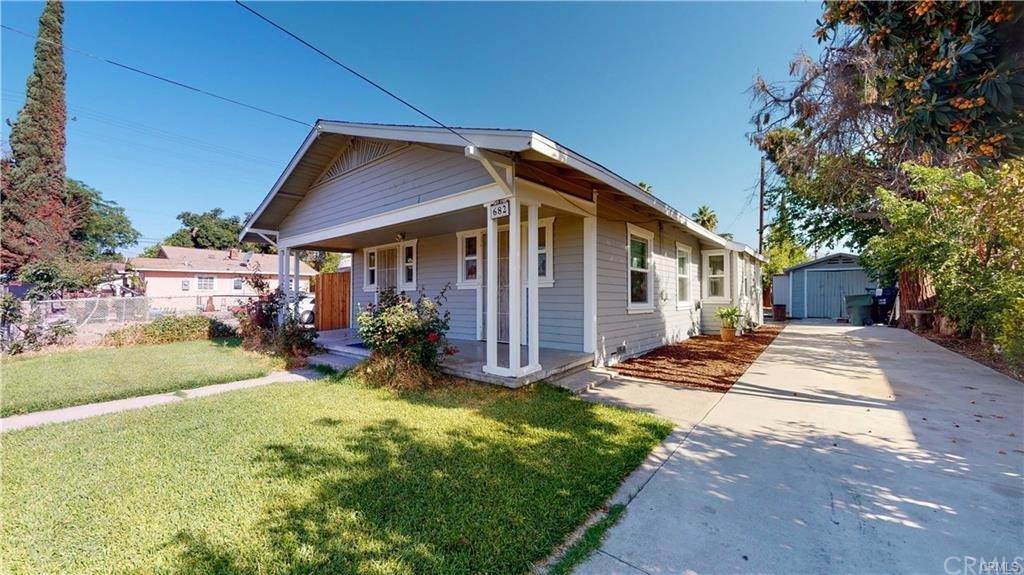 682 Olive Street - Photo 1