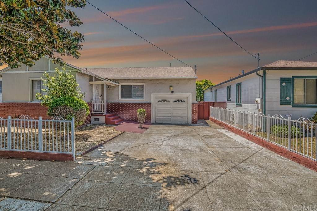 1019 Hutchings Drive - Photo 1