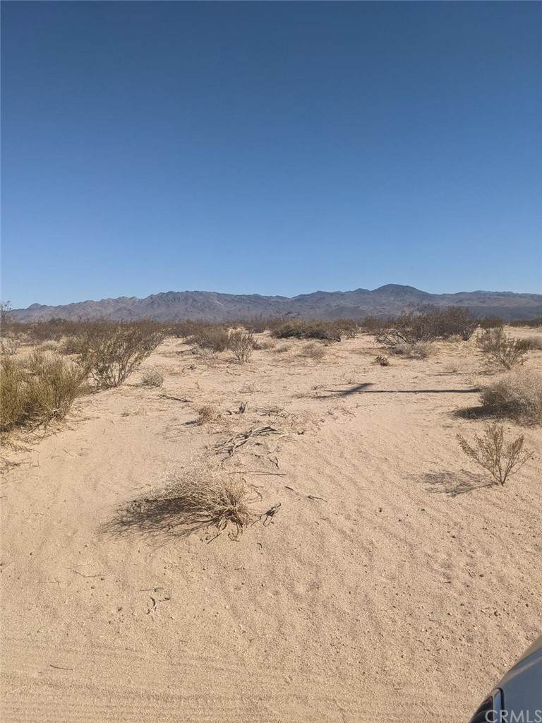 40477 Summerset Road - Photo 1