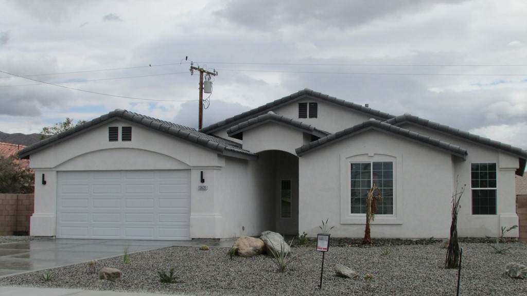 13122 El Rio Lane - Photo 1