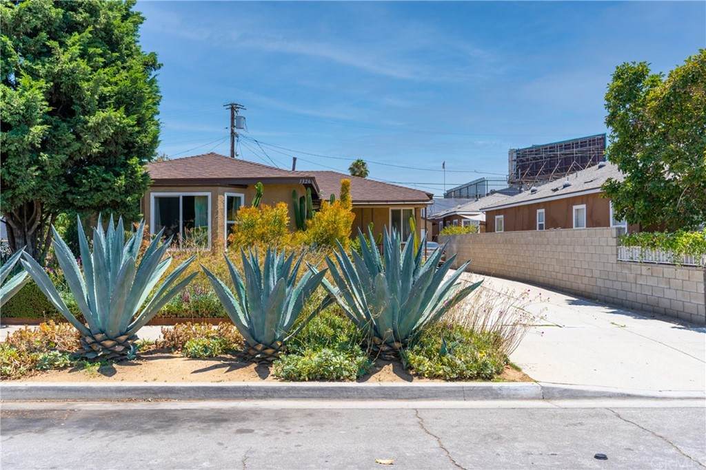 1326 Woods Avenue - Photo 1