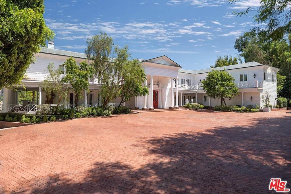 10250 Sunset Boulevard - Photo 1