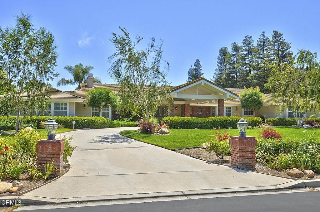 2284 Applewood Lane - Photo 1