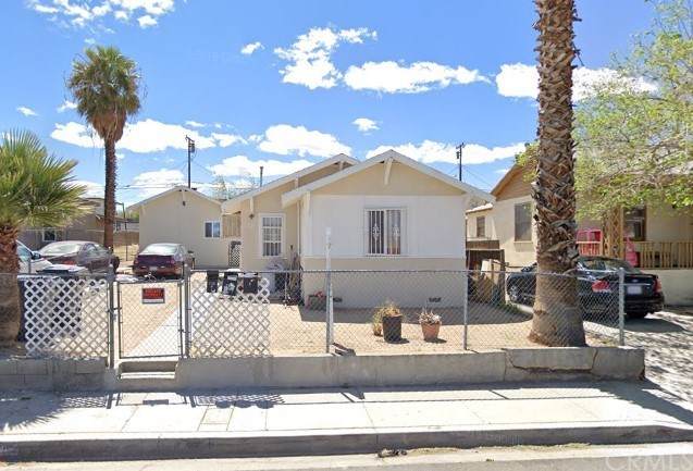120 Fredricks - Photo 1