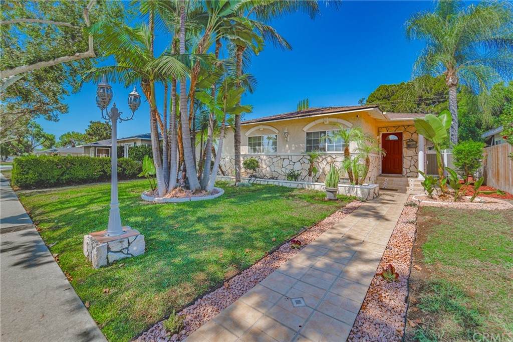10529 La Mirada Boulevard - Photo 1