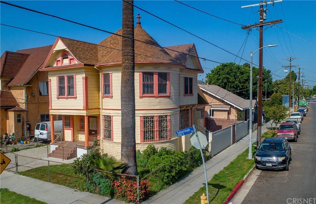 1703 Toberman Street - Photo 1
