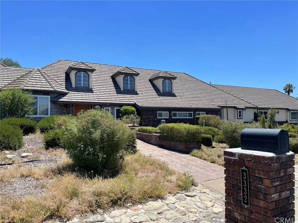 3332 Grand Avenue - Photo 1