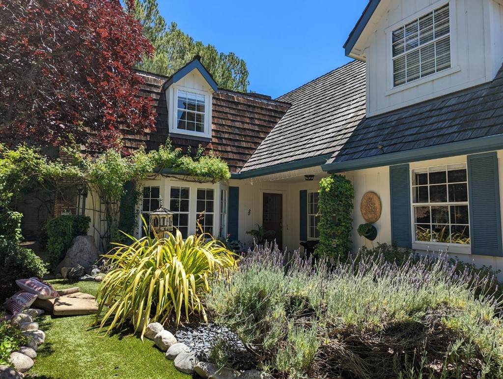 25 La Rancheria Road - Photo 1
