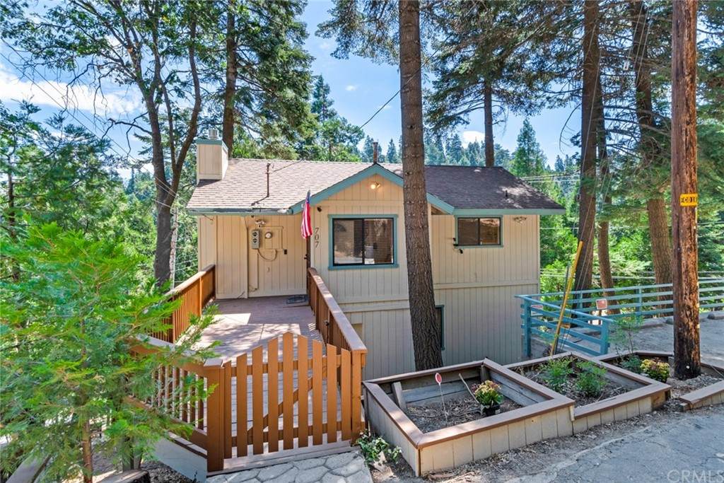 707 Virginia Court - Photo 1