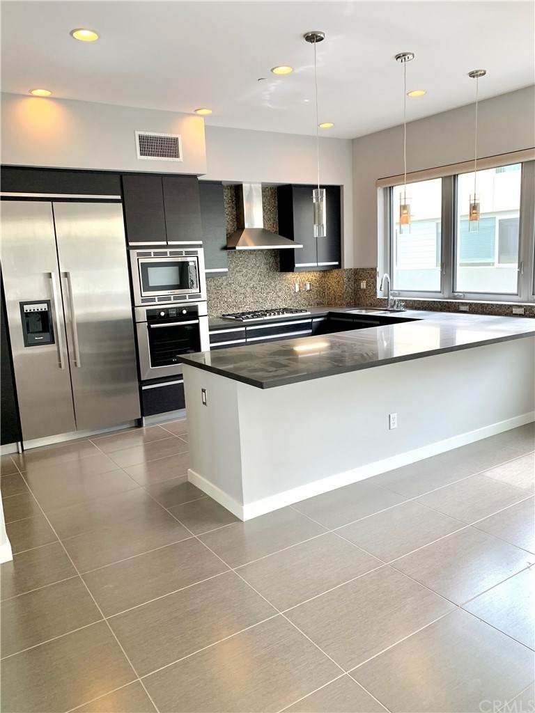 310 Washington Boulevard - Photo 1