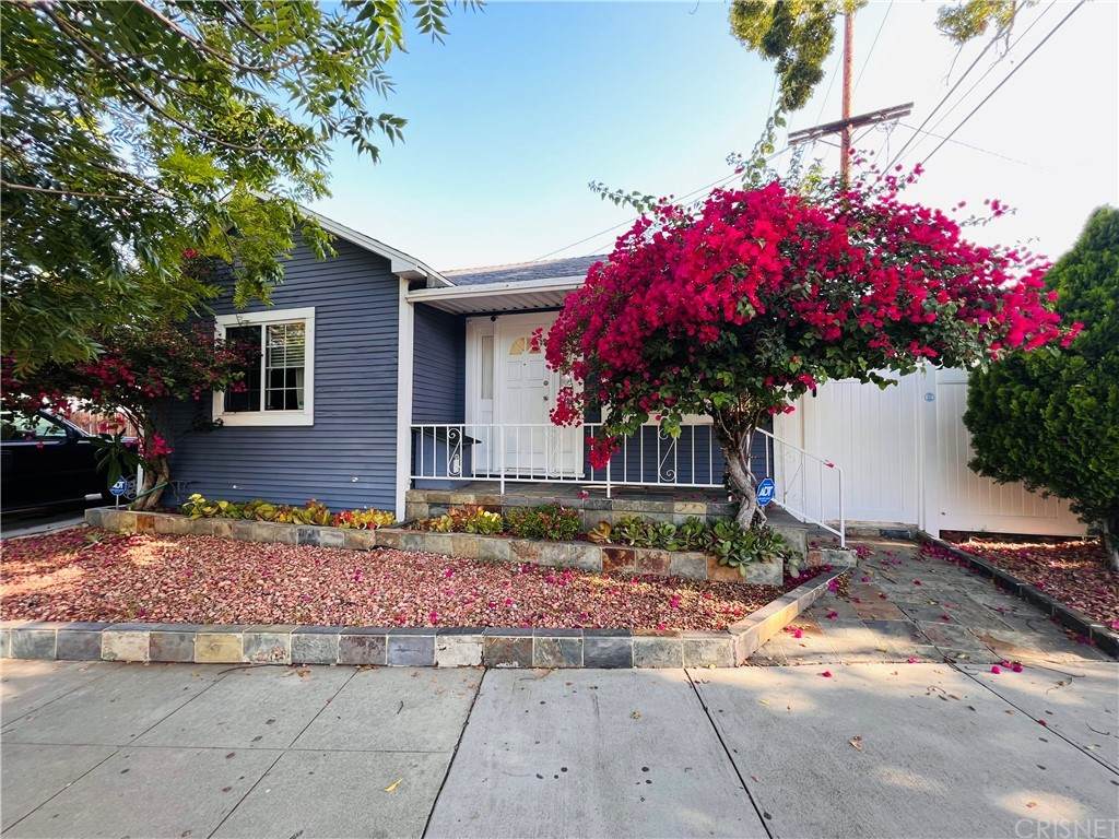 1319 Maple Street - Photo 1