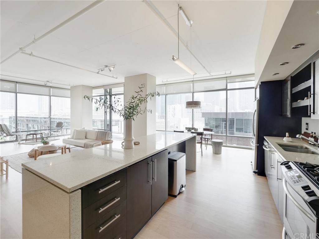1100 Hope Street - Photo 1