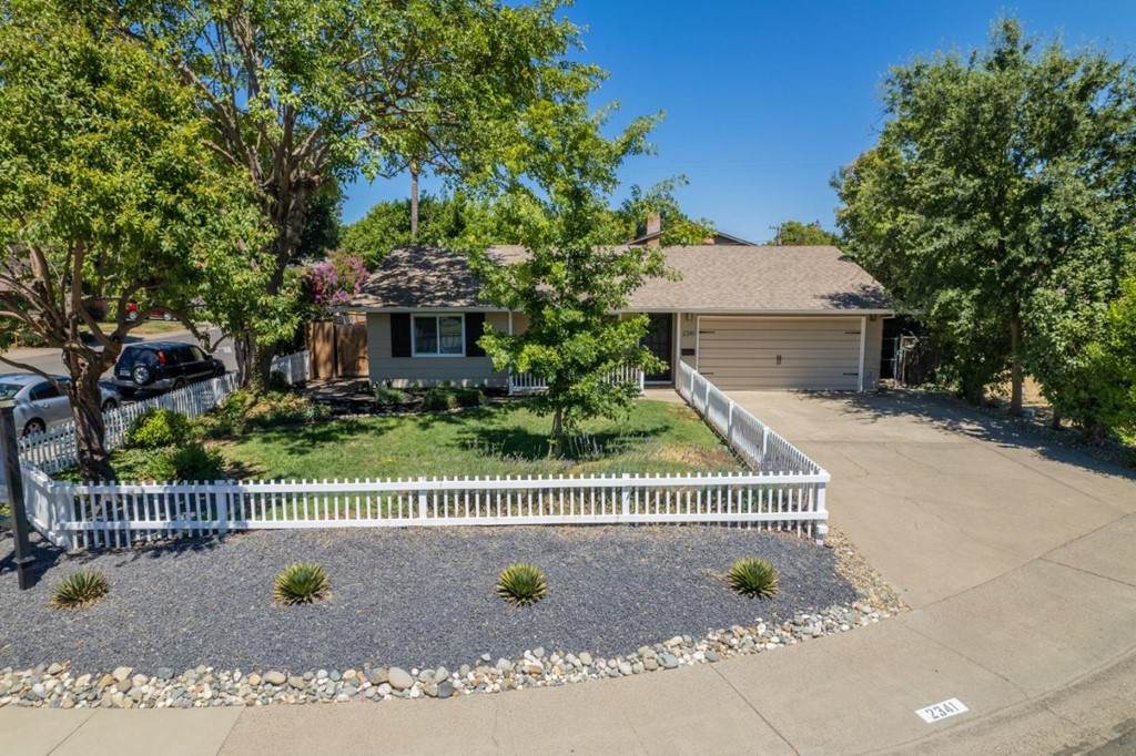 2341 Rogue River Drive - Photo 1