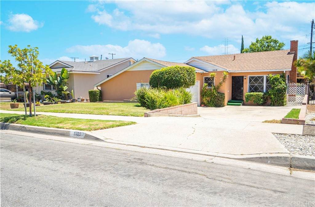 1318 122nd Street - Photo 1
