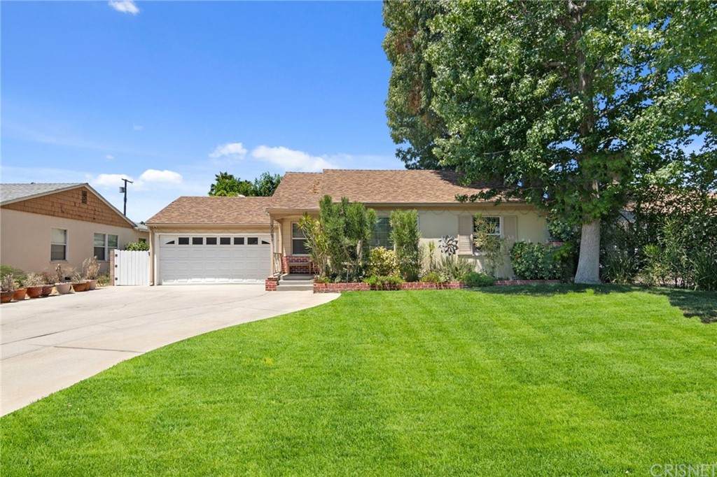 7731 Oak Park Avenue - Photo 1