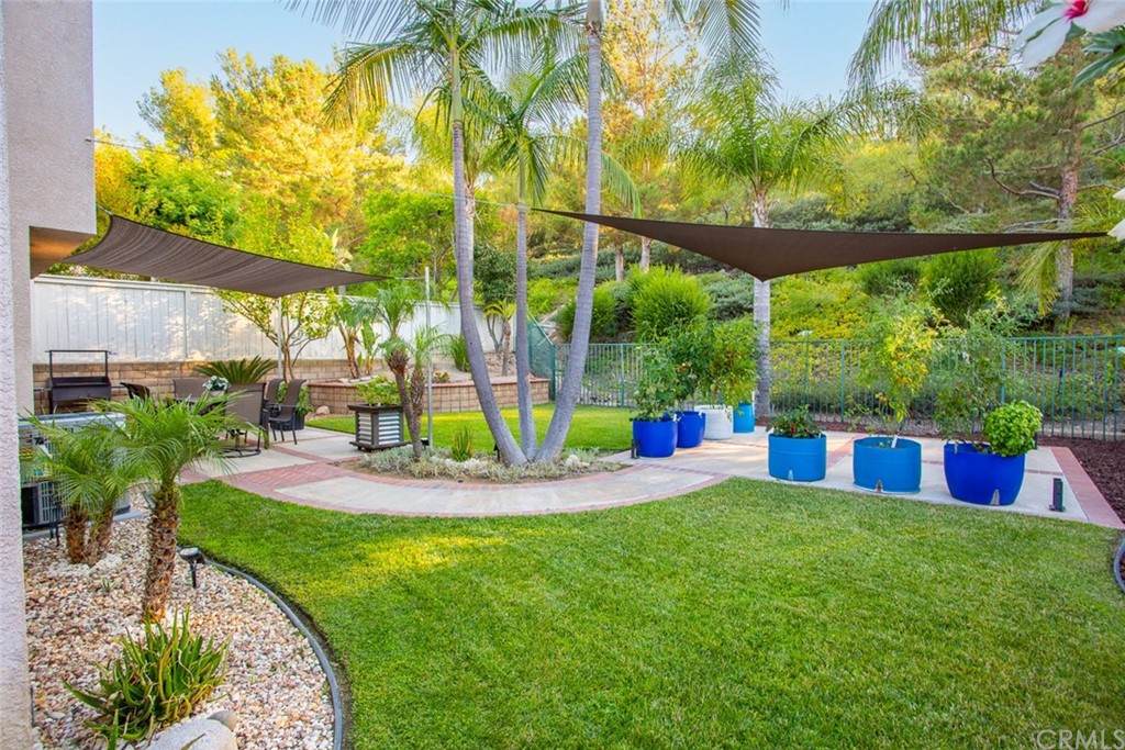 1273 Silver Star Way - Photo 1