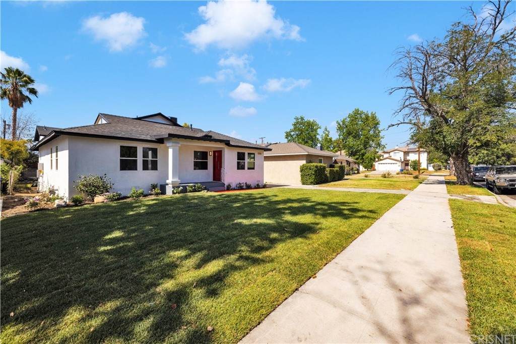 17116 & 17118 Kingsbury Street - Photo 1