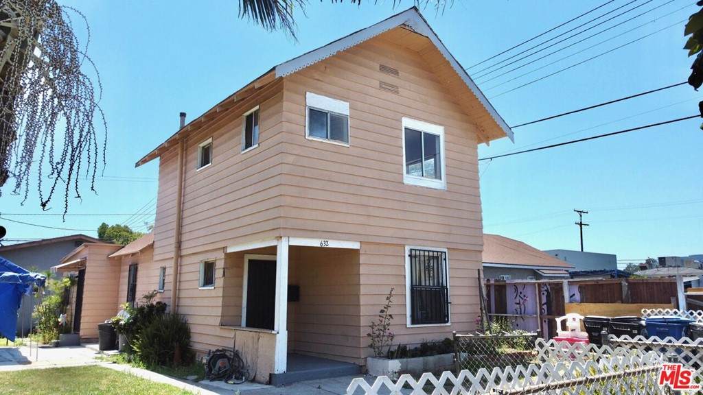 632 45th Street - Photo 1