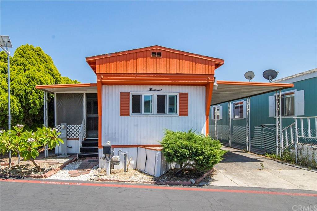 1735 Puente Avenue - Photo 1