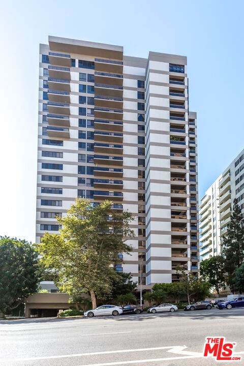 10445 Wilshire Boulevard - Photo 1
