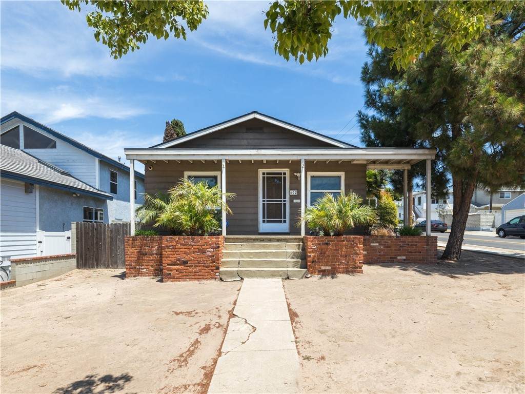 602 Arena Street - Photo 1