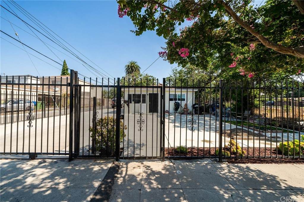 2015 105th Street - Photo 1