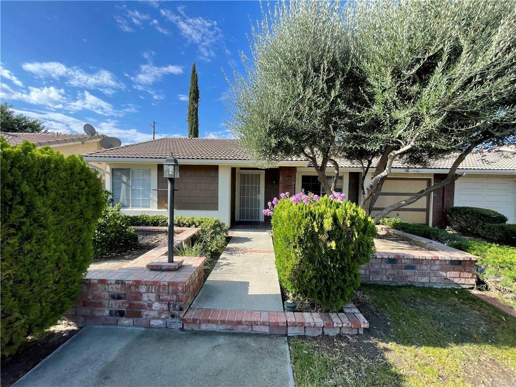 2072 Hooper Drive - Photo 1