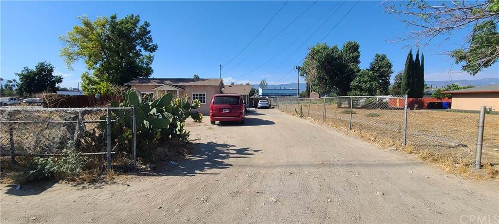 382 Caroline St - Photo 1