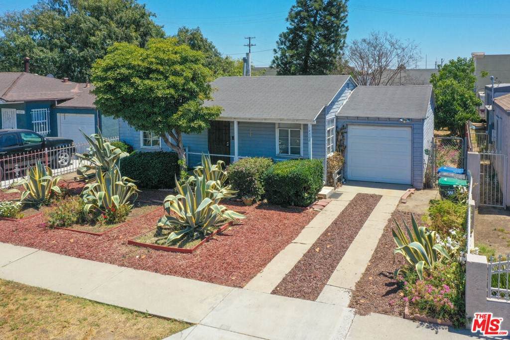 14308 Keene Avenue - Photo 1