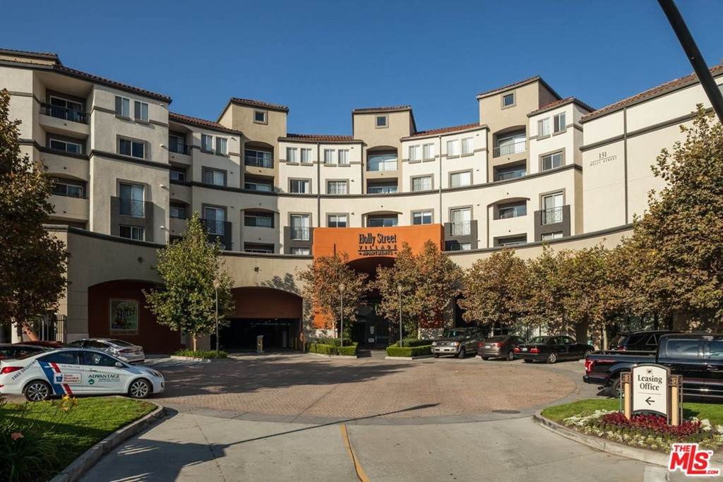 151 Holly Street - Photo 1