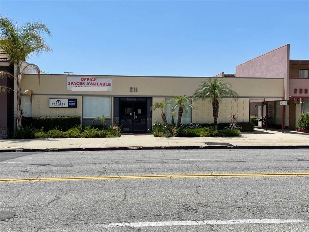 211 Citrus Avenue - Photo 1