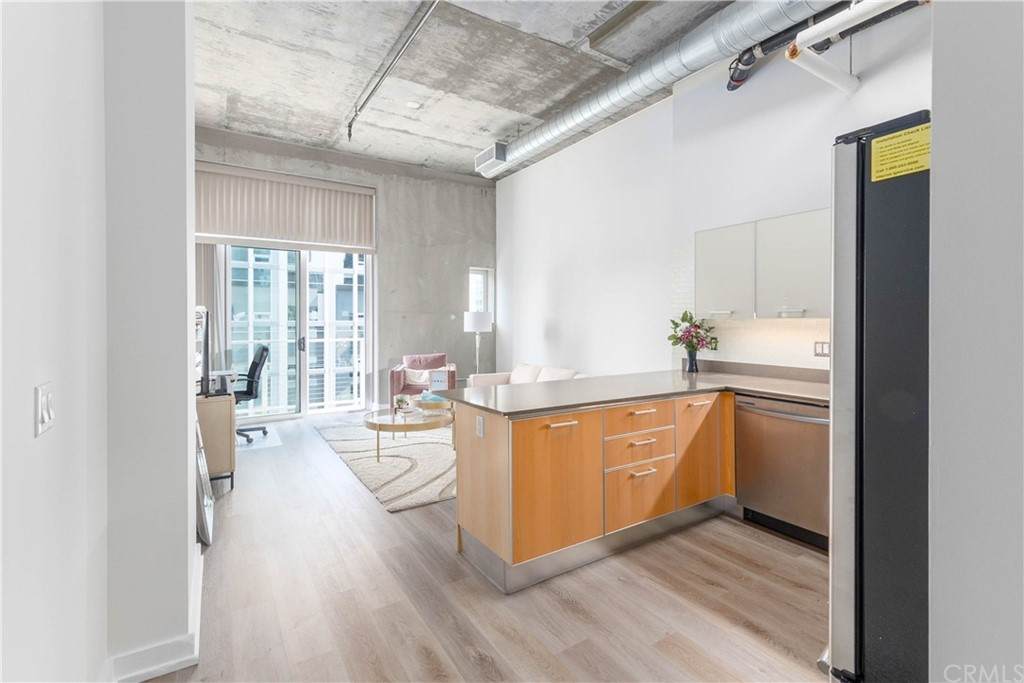 645 9th Street - Photo 1