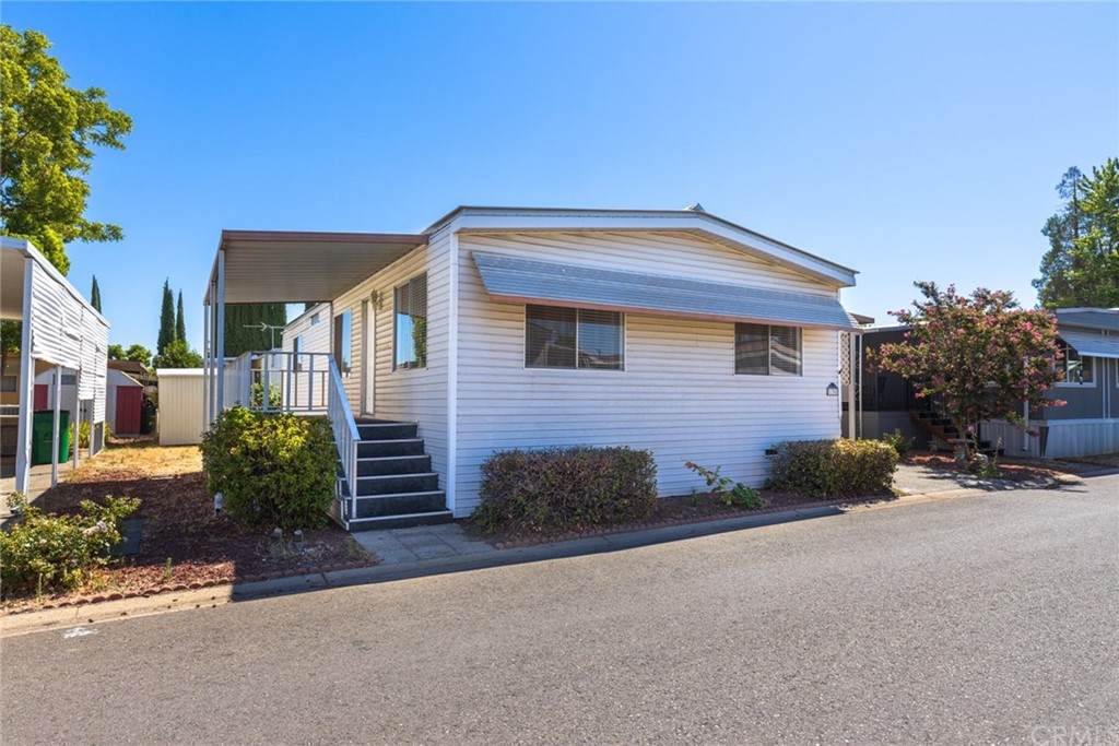 701 E. Lassen Avenue - Photo 1