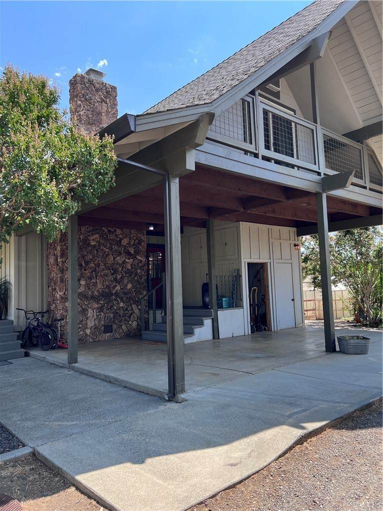 658 Oasis Dr - Photo 1