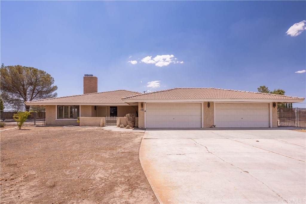 15196 Kinai Road - Photo 1