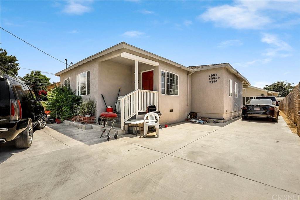 14640 Astoria Street - Photo 1