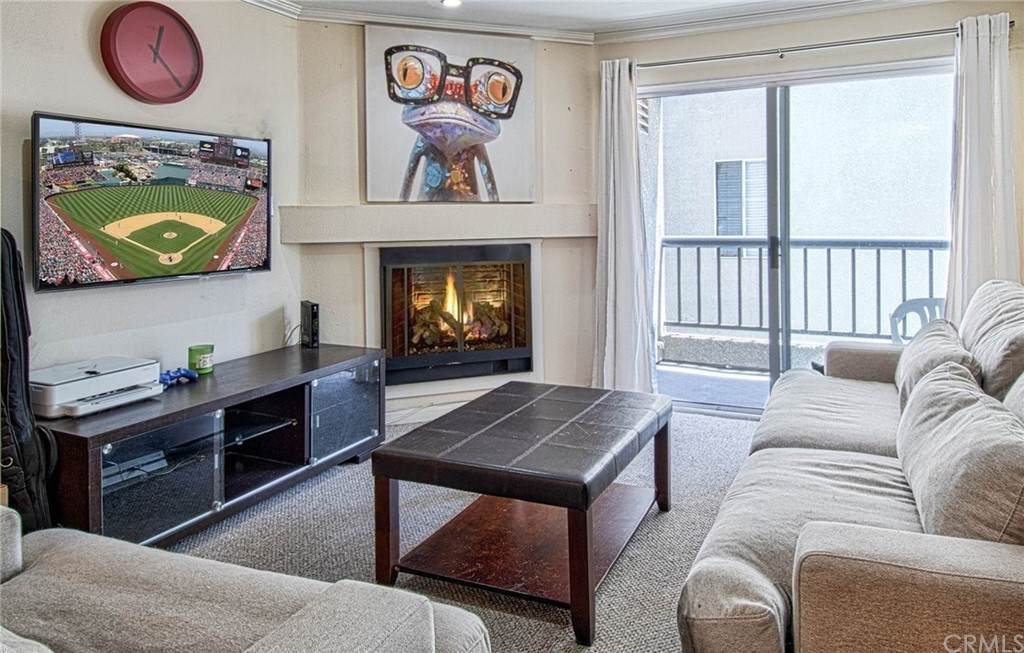 5500 Owensmouth Avenue - Photo 1