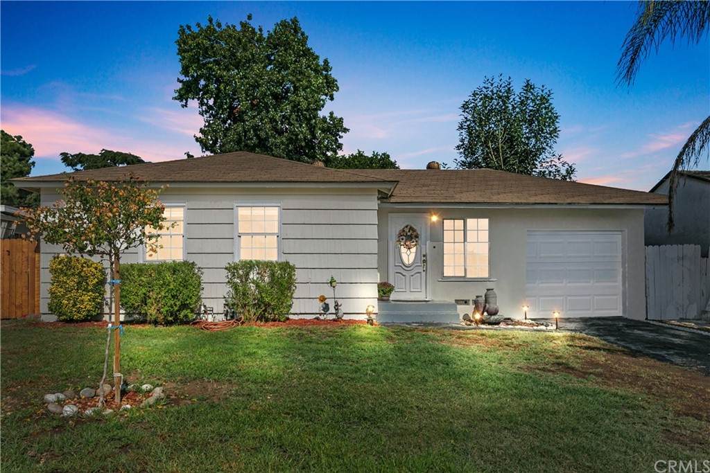 1824 Delford Avenue - Photo 1