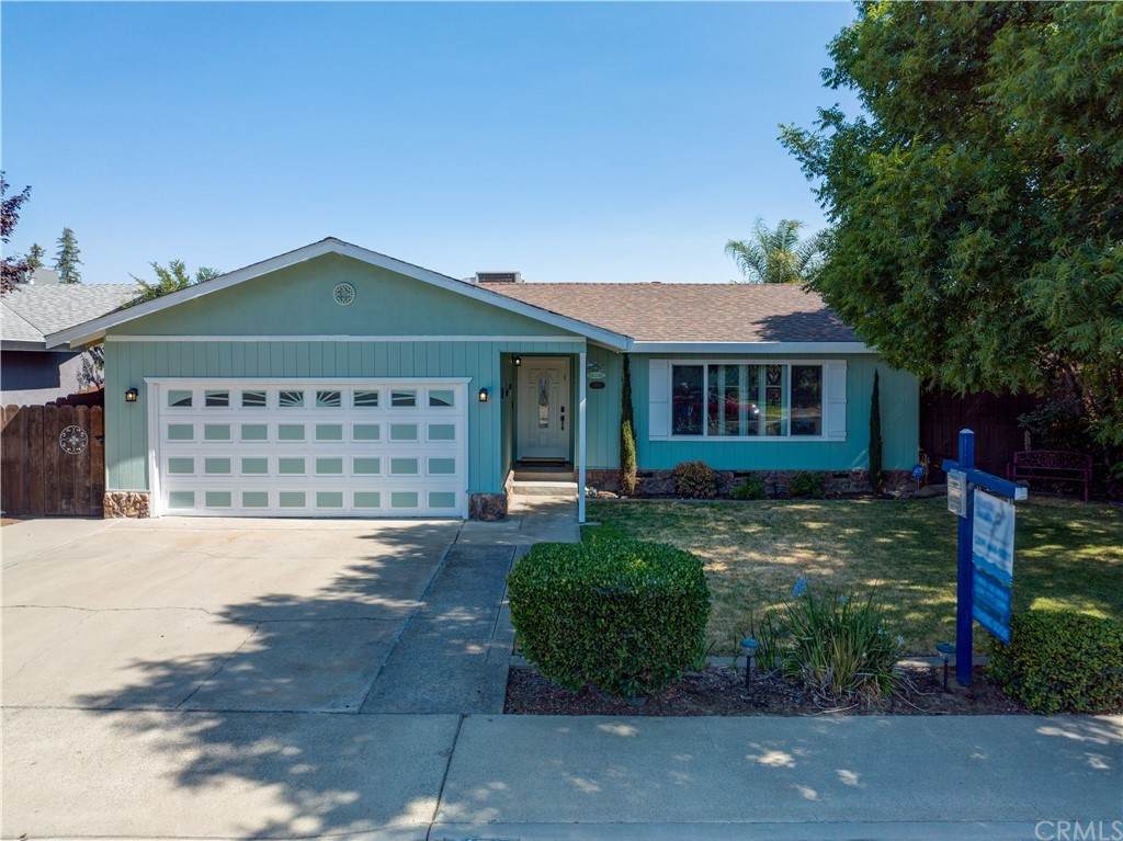 471 Tammi Way - Photo 1