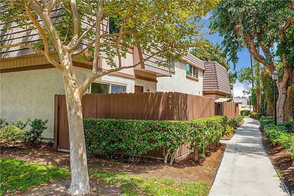 407 Park Vista Street - Photo 1