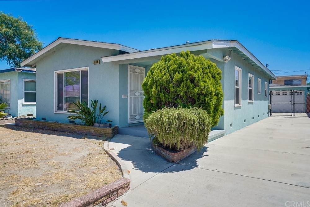 3138 Sawyer Street - Photo 1