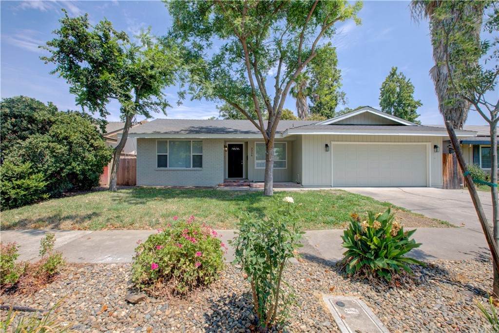 3328 Cherokee Avenue - Photo 1