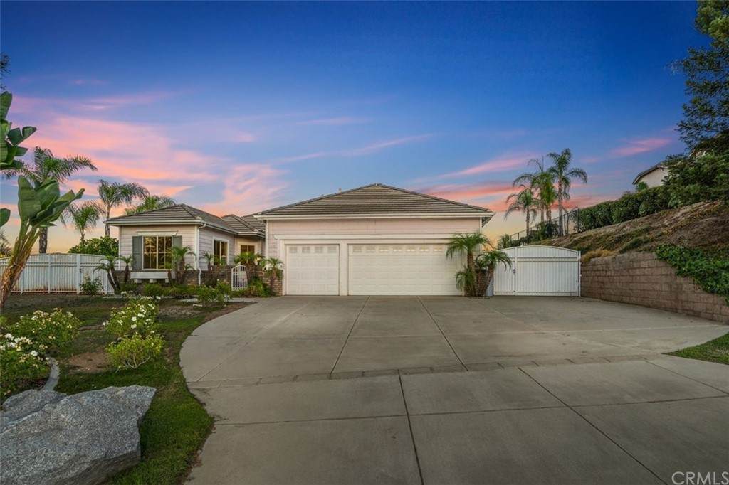 14302 Crystal View - Photo 1