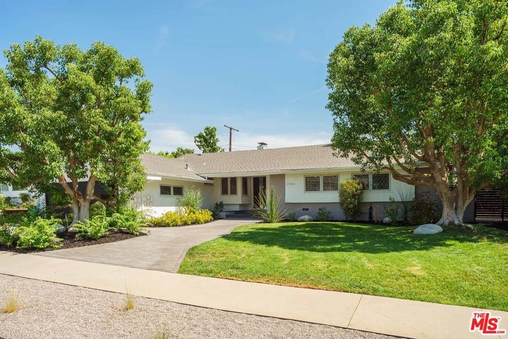 23821 Crosson Drive - Photo 1