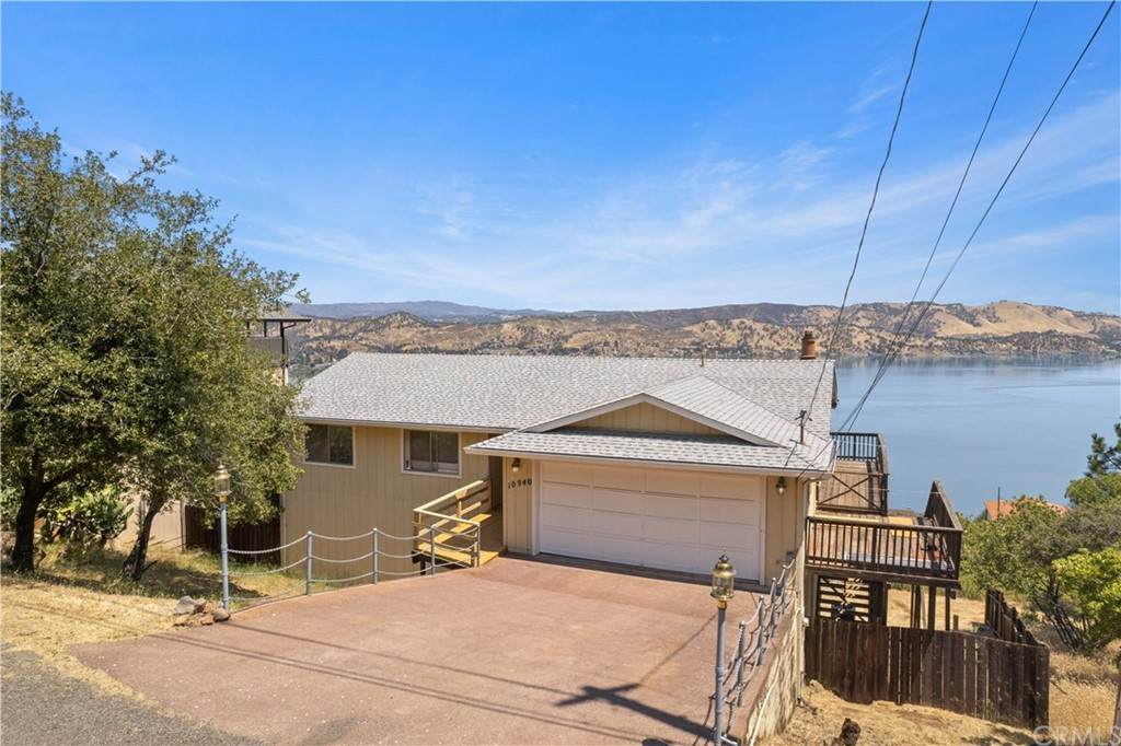 10940 Terrace Way - Photo 1