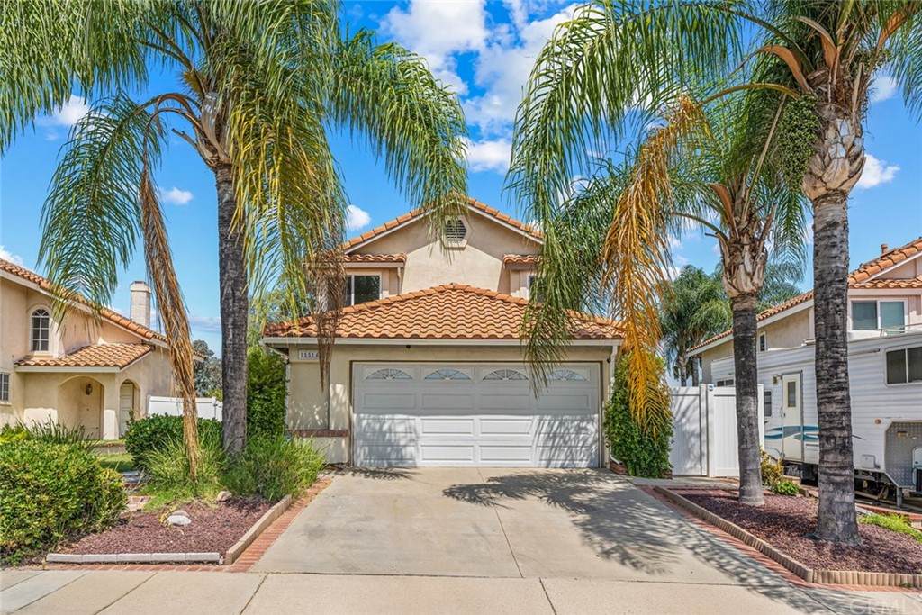 15514 Oakhurst Street - Photo 1