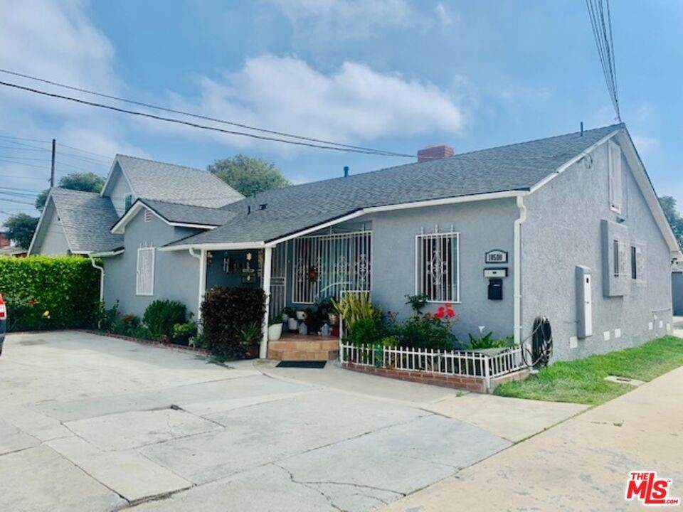 10500 Firmona Avenue - Photo 1