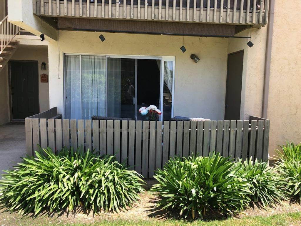 432 Edgehill Lane - Photo 1