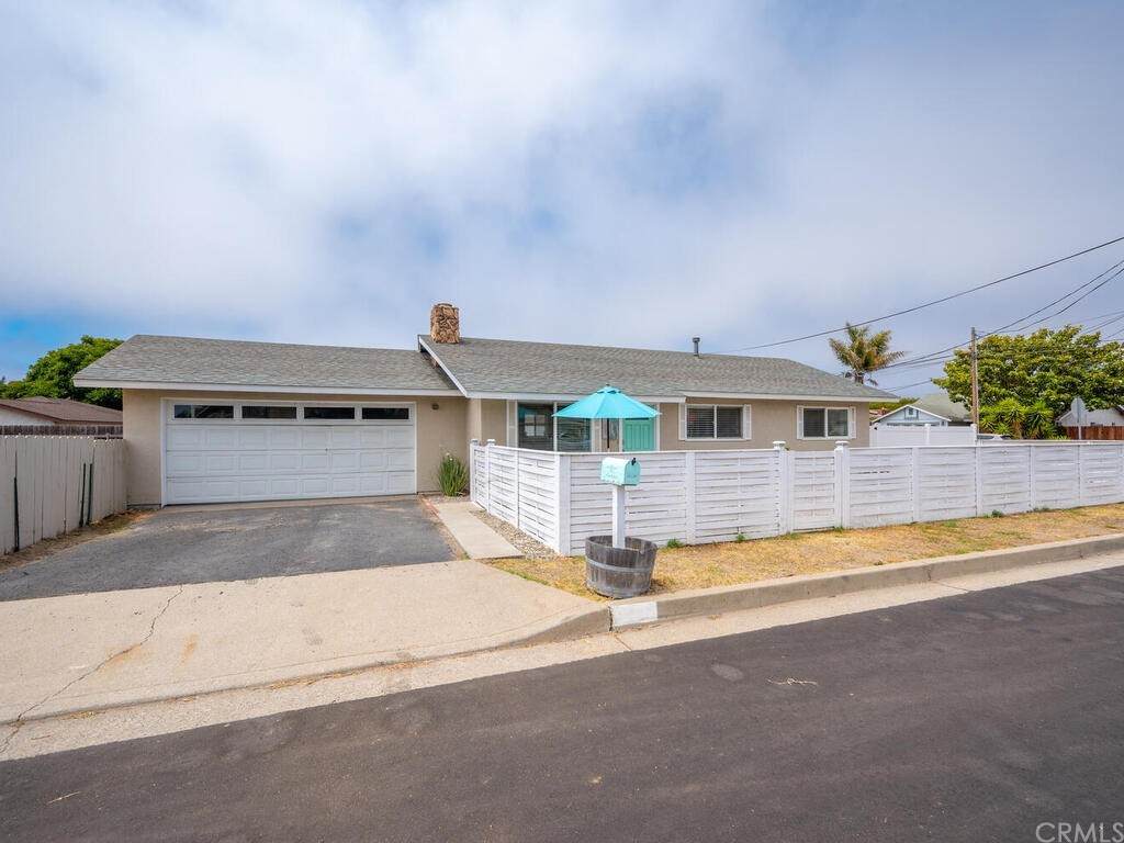 710 10th Street - Photo 1